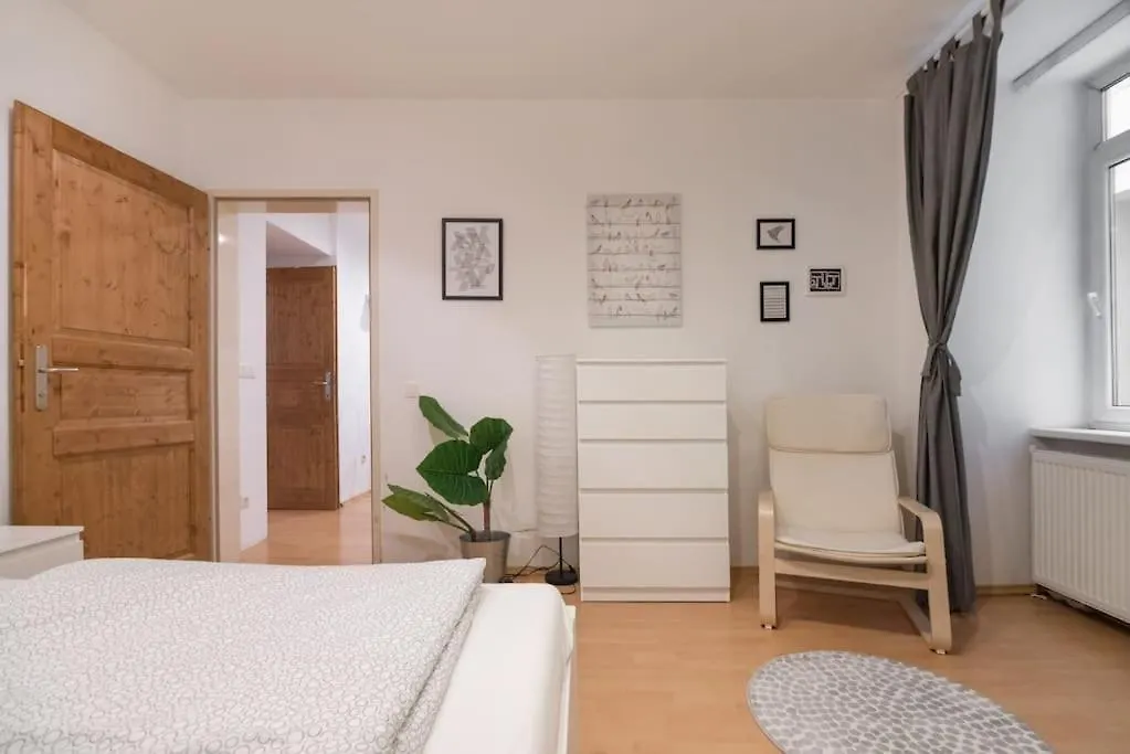 Spacious Central Apartment Wien Österrike