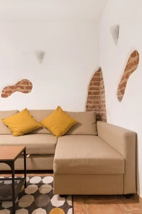 Spacious Central Apartment Vienna